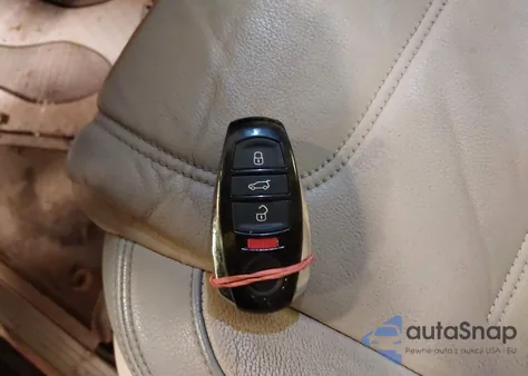 2015 Volkswagen Touareg V6 z USA, uszkodzony, nr VIN WVGEF9BP2FD001604